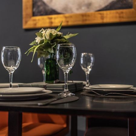 Boutique Family Apartment In Celebrity Village. Barnt Green Exteriör bild